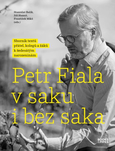 Petr Fiala v saku i bez saka